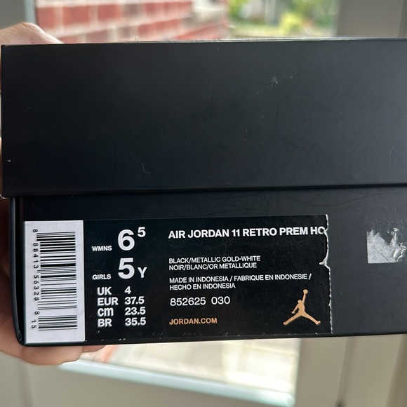 Jordan 11 all black retro premium hc size 6.5 - Picture 4 of 5